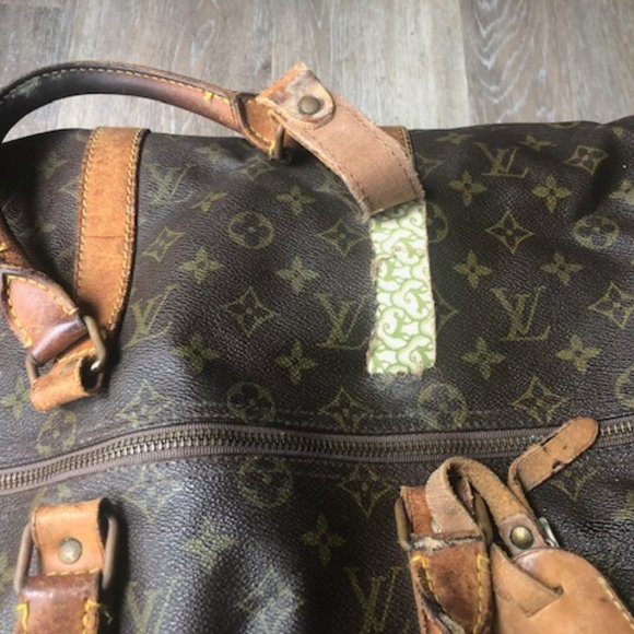 Small Vintage, Authentic Louis Vuitton Bag. - Picture 1 of 5